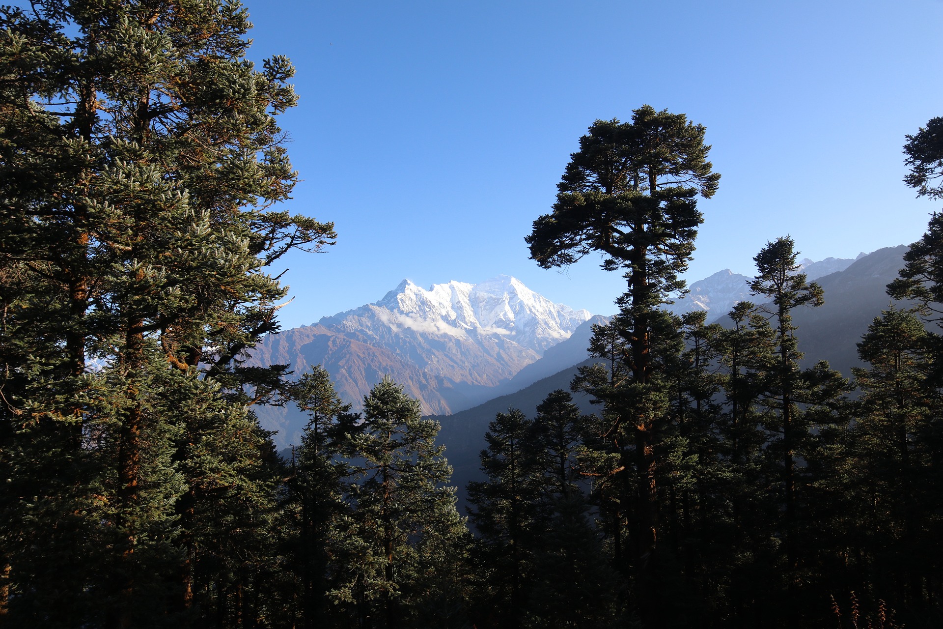 mountain-g9c9d6a324_1920